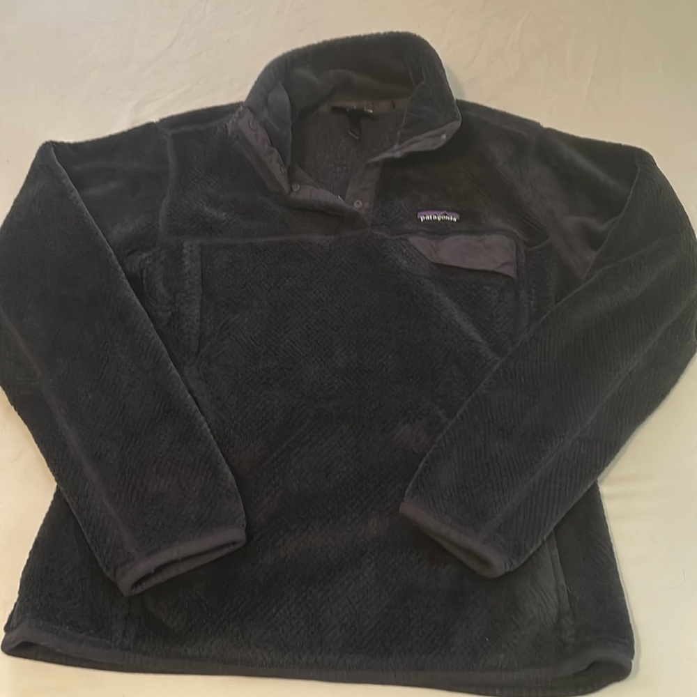 Pantagonia quarter zip navy blue woman’s medium jacket